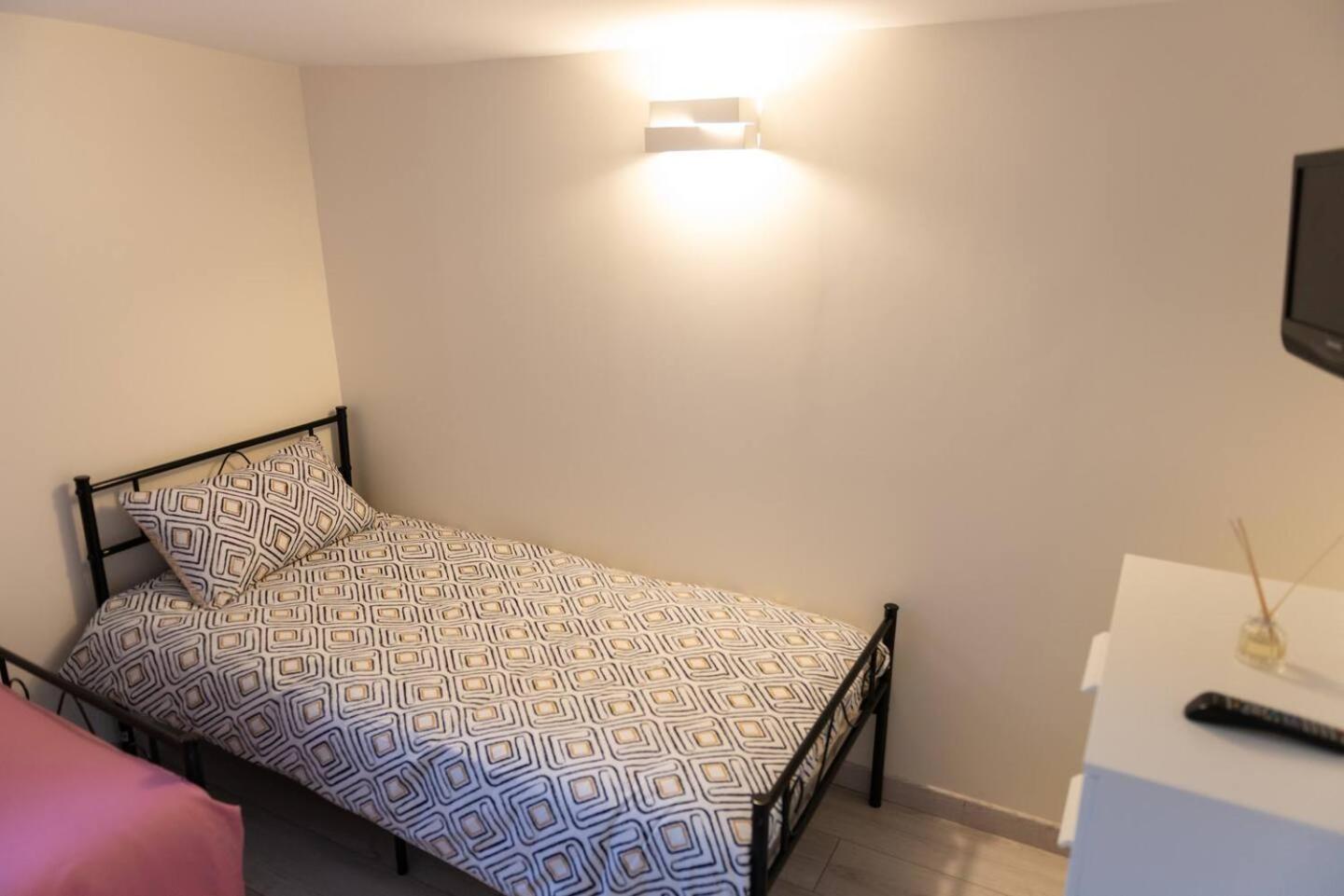 Gheddachi Apartment Gentilly Exterior photo
